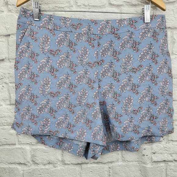 LOFT OUTLET NWT Floral Pull On Shorts Sz Large - Picture 1 of 10